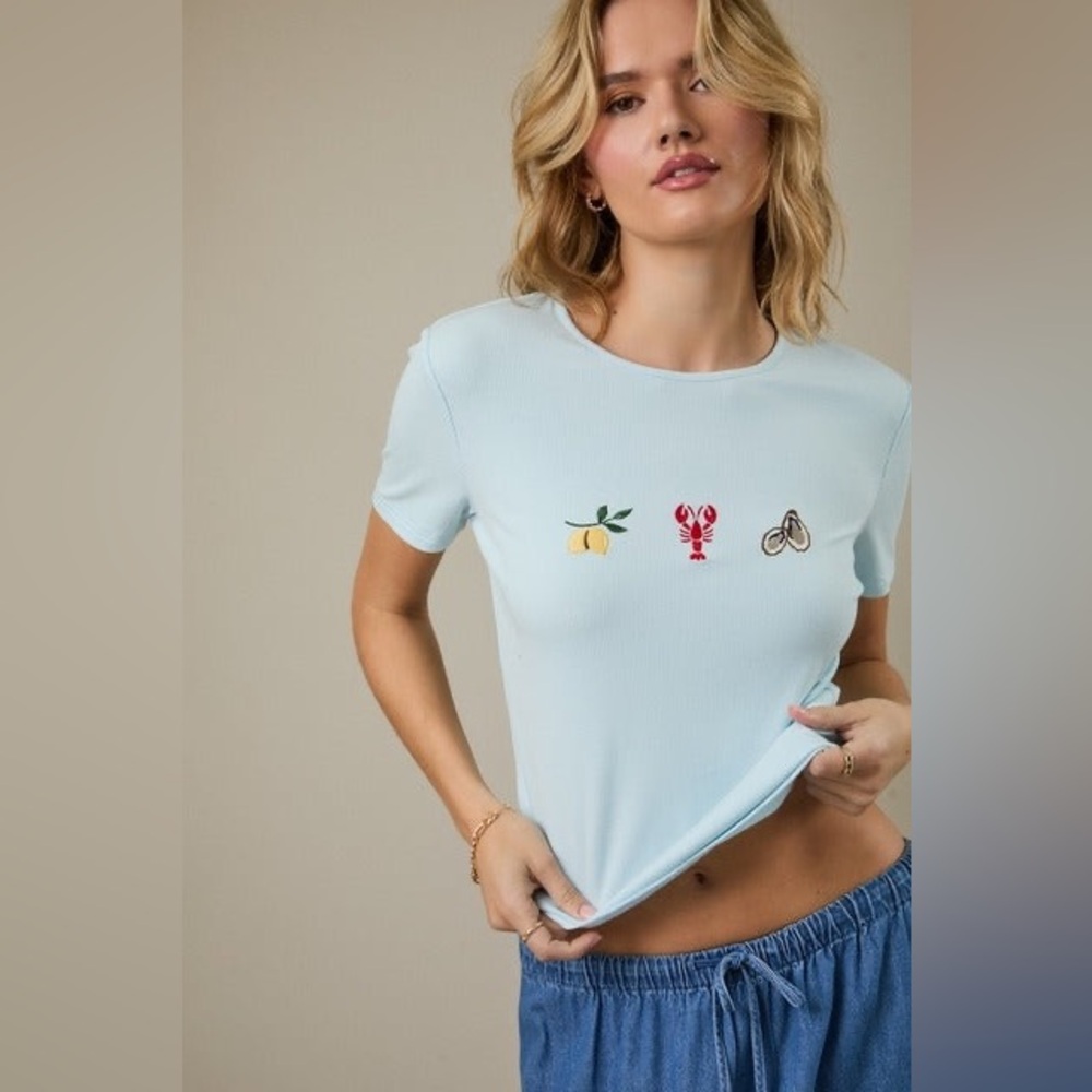 Embroidered Mediterranean Motifs Short Sleeve T-Shirt - Sunday Edition